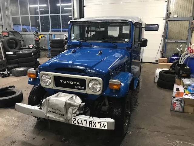 Révision d'un 4x4 de collection au Biot., Le Biot, A.S. Classic Auto