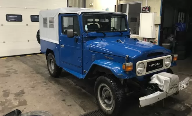 Révision d'un 4x4 de collection au Biot., Le Biot, A.S. Classic Auto